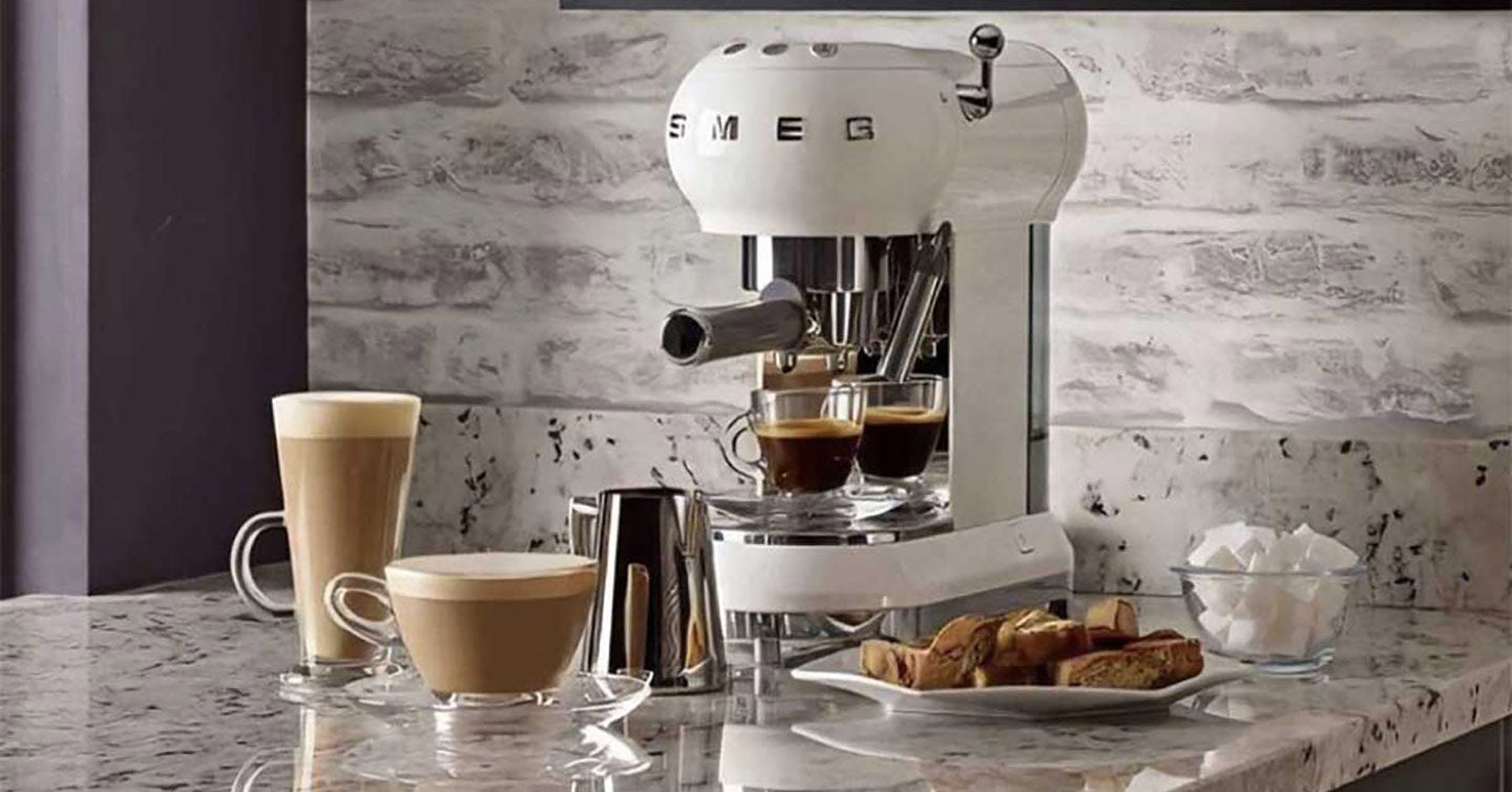 Smeg Cream Espresso Machine + Reviews