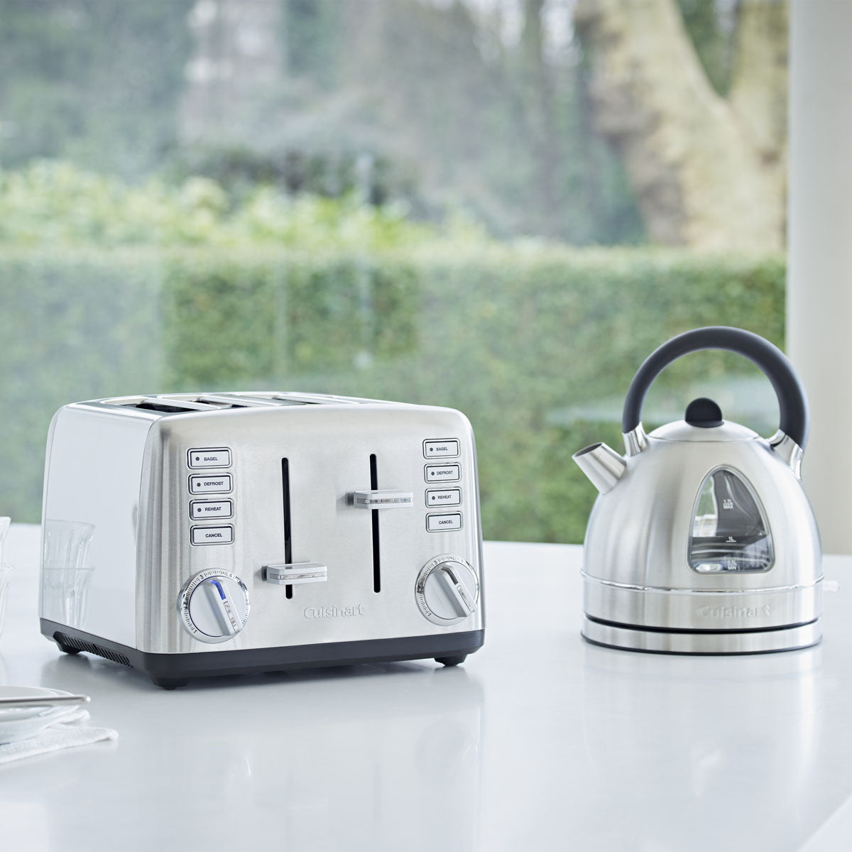 Cuisinart Signature Collection Traditional Kettle in Brushed Steel Kettles Cuisinart