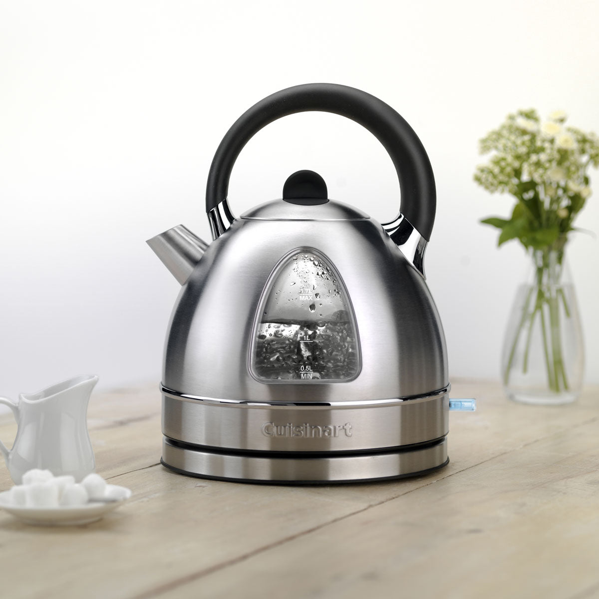 Cuisinart Signature Collection Traditional Kettle in Brushed Steel Kettles Cuisinart