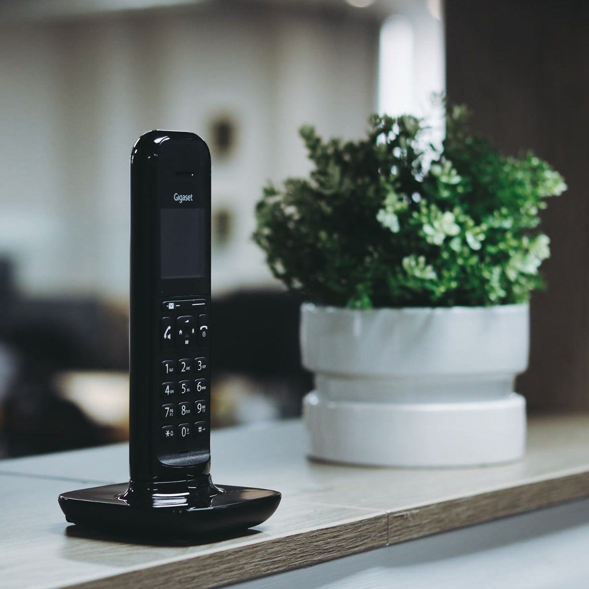 Gigaset Hello Phone Designer Cordless Phone - Black, Single Handset with Answer Machine Landline Phones Gigaset