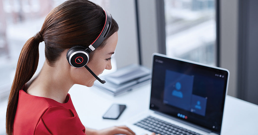 UC Headsets vs. MS Headsets: What's the Difference?