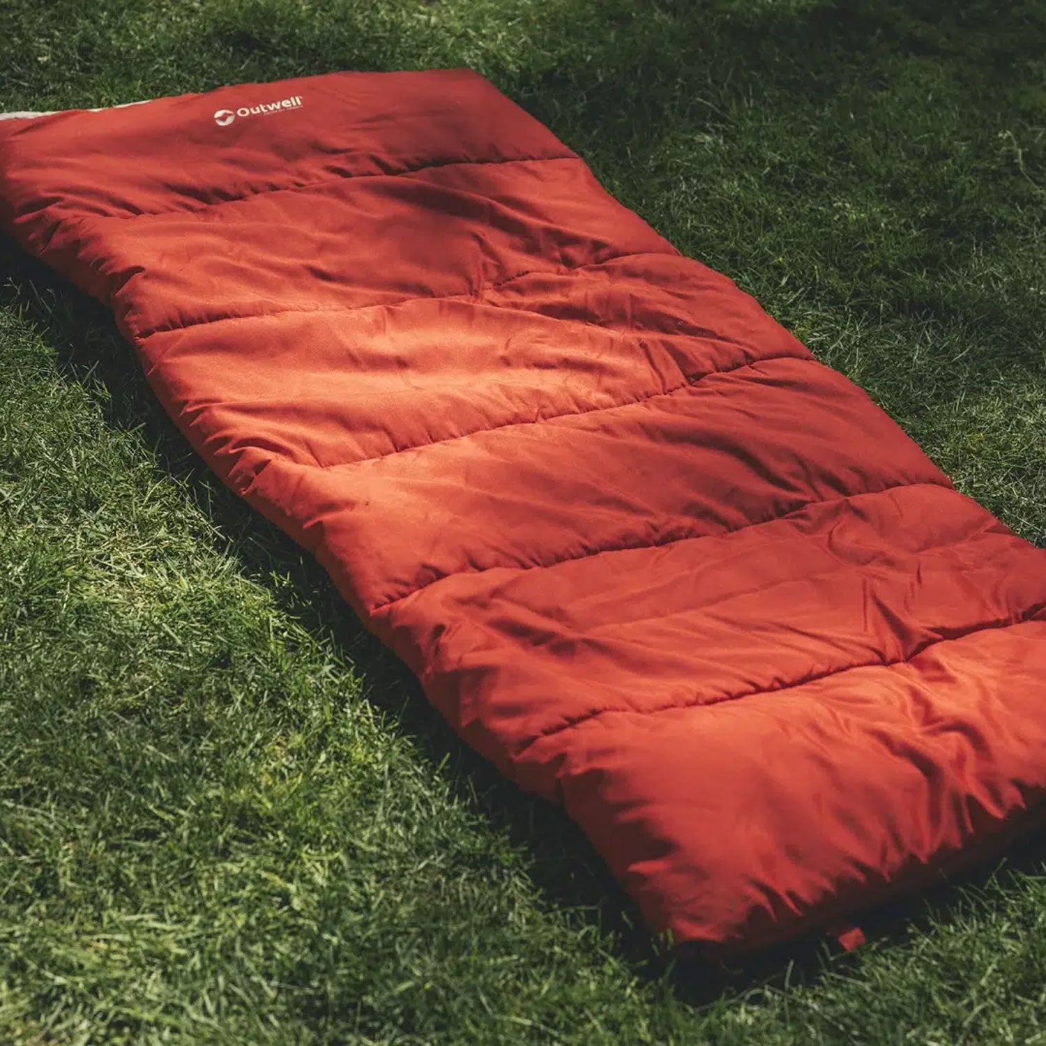 Outwell Contour Lux Sleeping Bag - Red Sleeping Bags Outwell