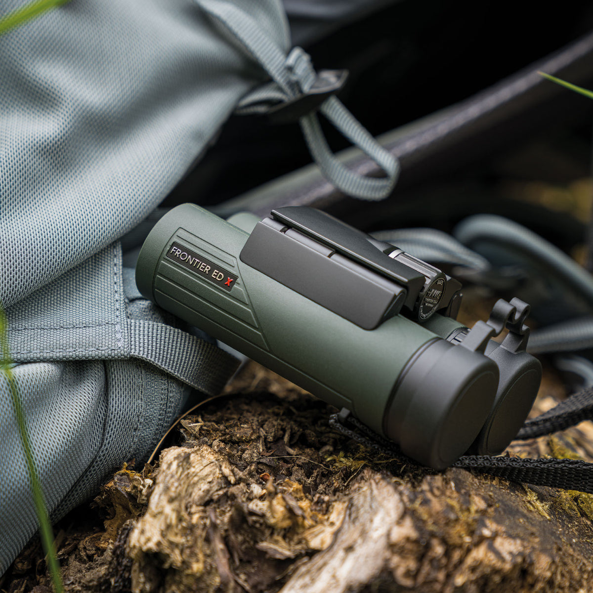 Hawke Frontier EDX 8x25 Compact Binoculars Binoculars Hawke