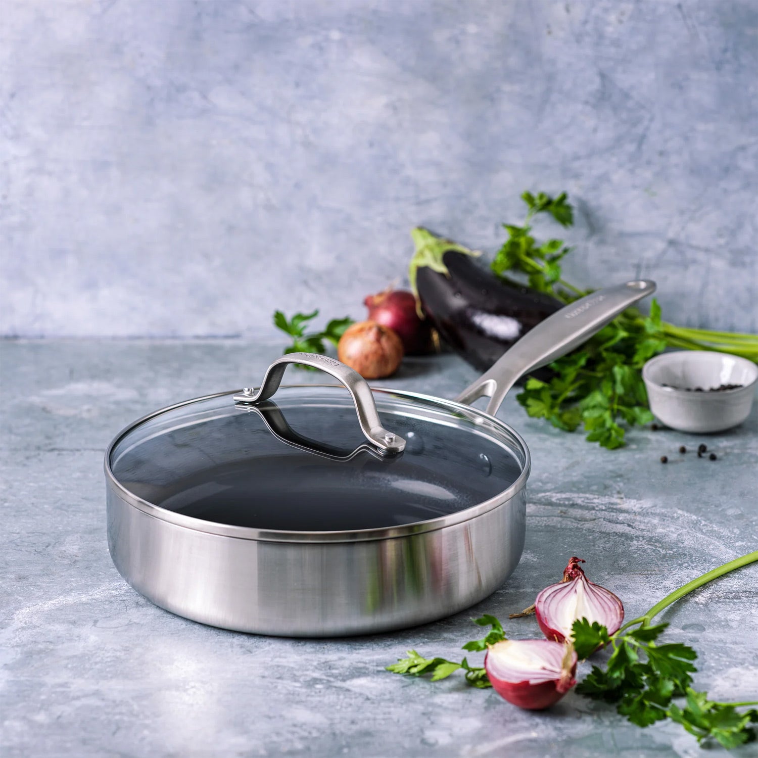GreenPan Geneva Skillet Covered 24cm / 2.6 Litre Pots & Pans GreenPan