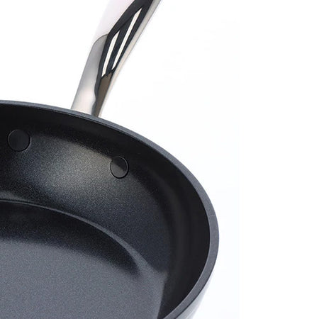 GreenPan Barcelona Pro Wok 28cm / 3.65 Litre Pots & Pans GreenPan
