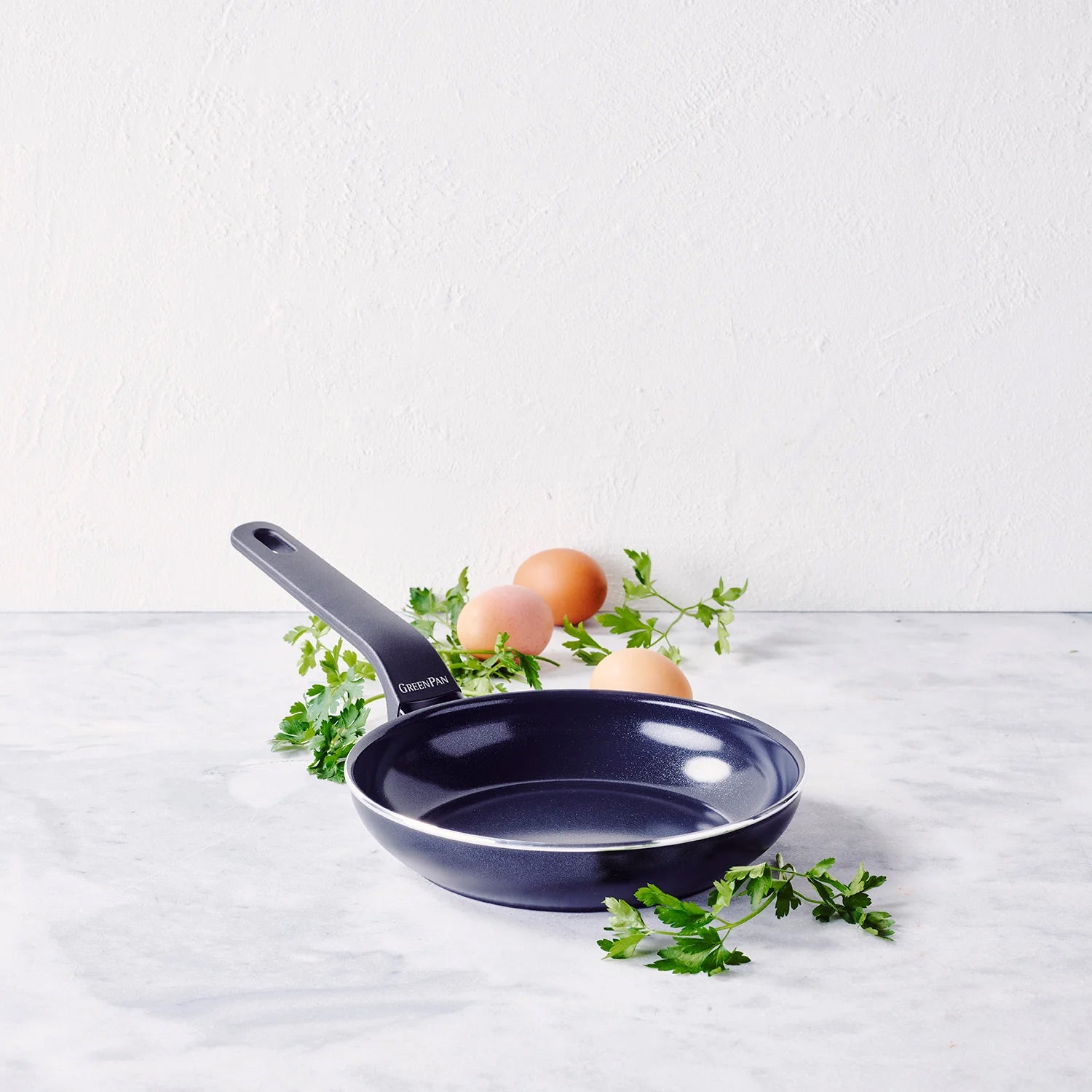 GreenPan Essence Frypan 26cm Pots & Pans GreenPan