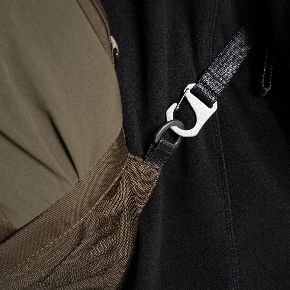 Craghoppers 25L Anti-Theft Backpack | Woodland Green Rucksacks & Backpacks Craghoppers