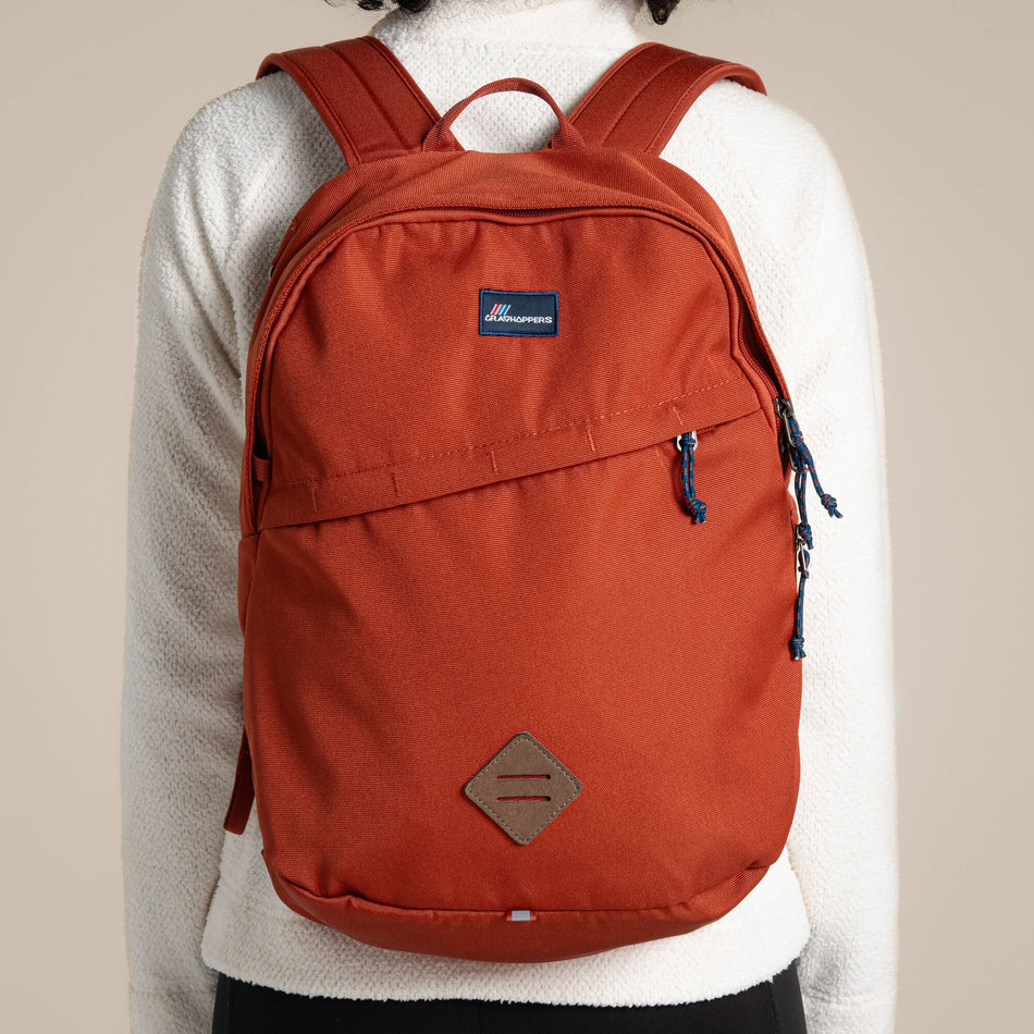 Craghoppers 22L Kiwi Classic Backpack II | Red Beach Rucksacks & Backpacks Craghoppers