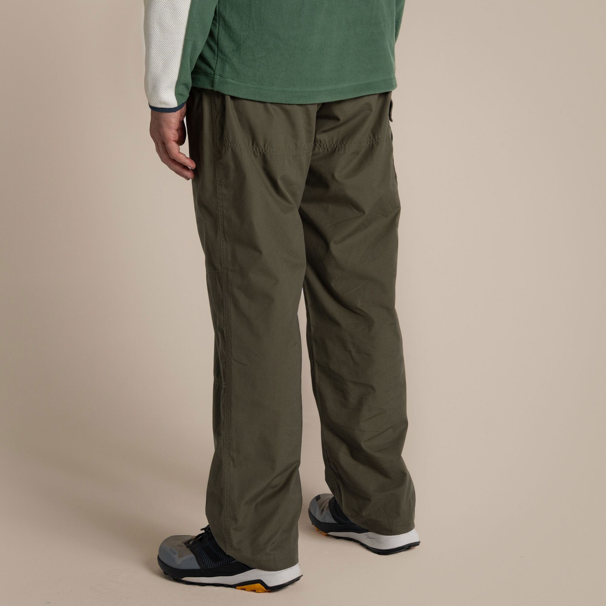 TIMEWORN CLOTHING チノ　オリーブ　38 Craghoppers Men's Kiwi Classic Trousers | Wild Olive – liGo.co.uk