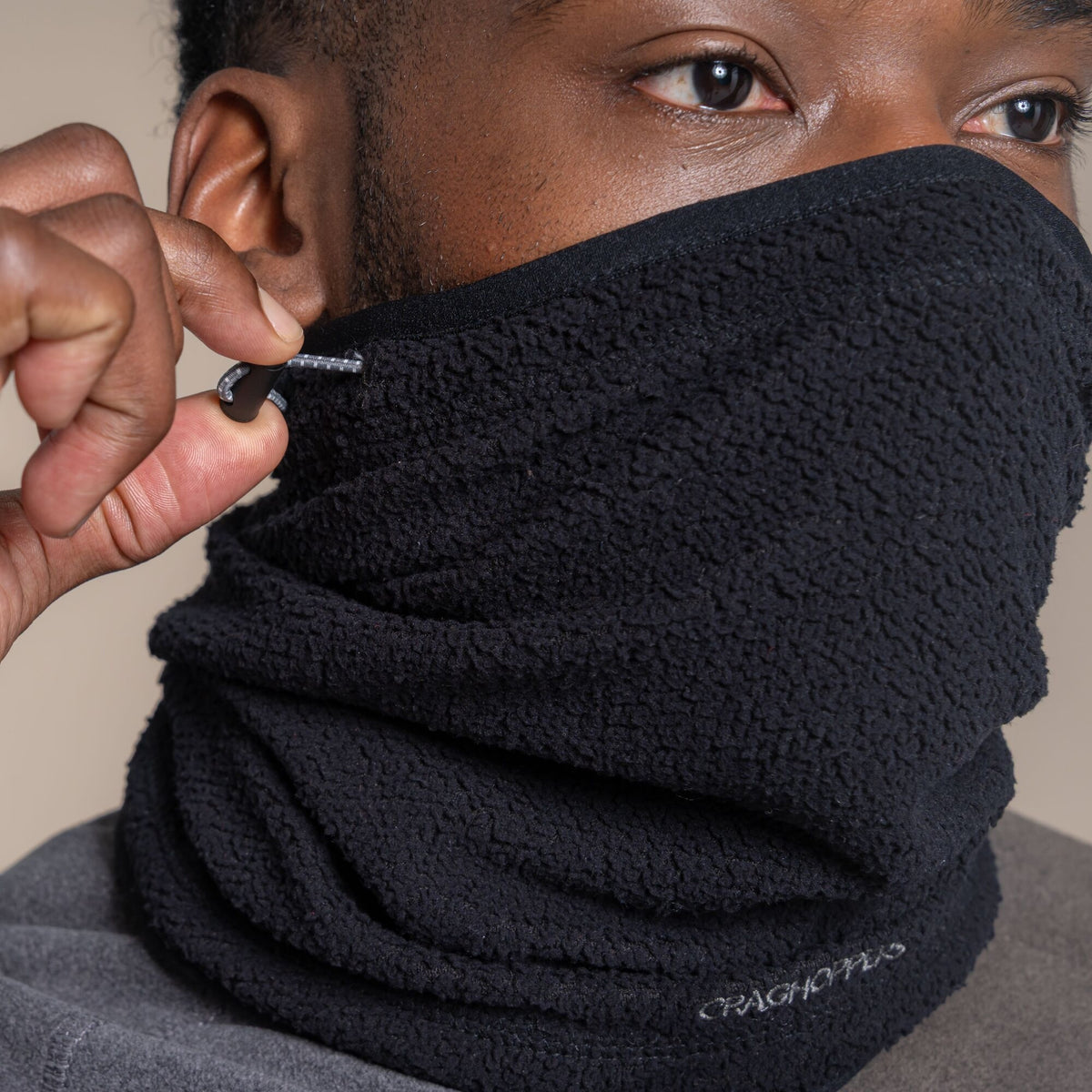 Craghoppers Unisex Compresslite Fleece Neck Gaiter | Black Clothing Craghoppers