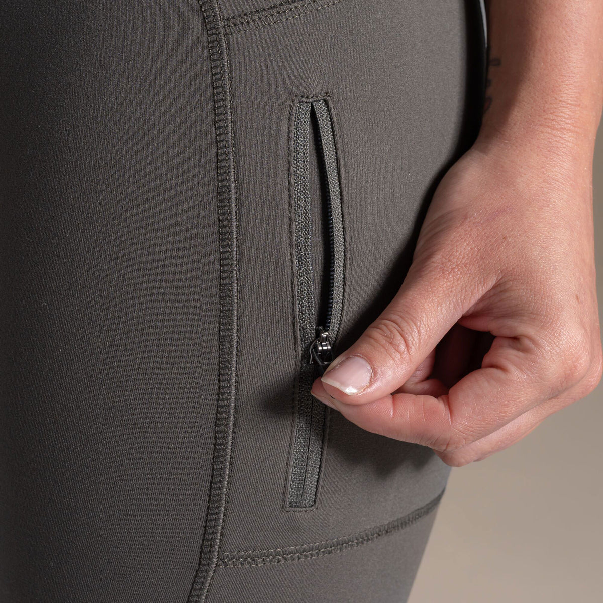 Craghoppers Women's Kiwi Pro Legging | Nori Green Clothing Craghoppers