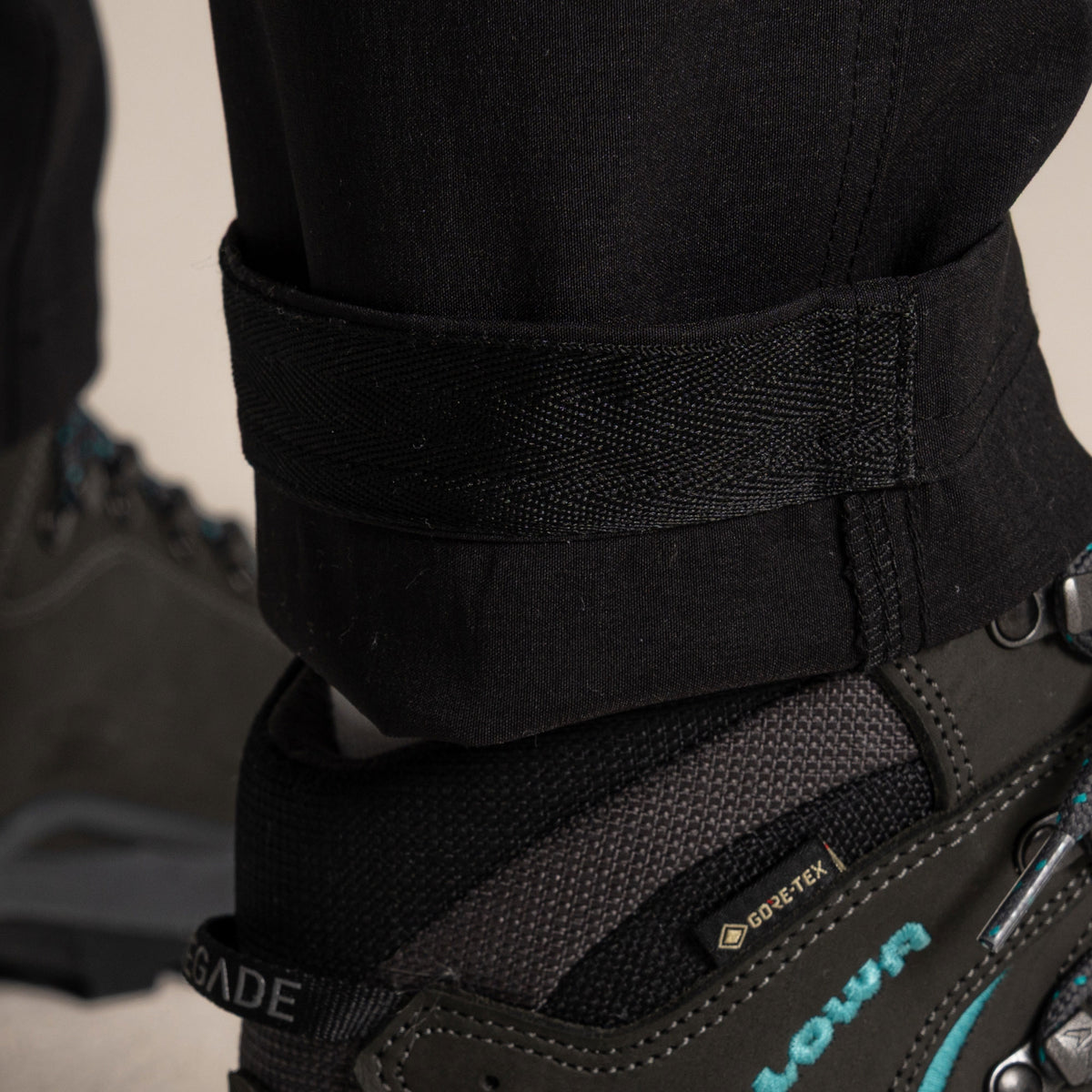 Craghoppers Women's Kiwi Pro III Trousers | Black Clothing Craghoppers