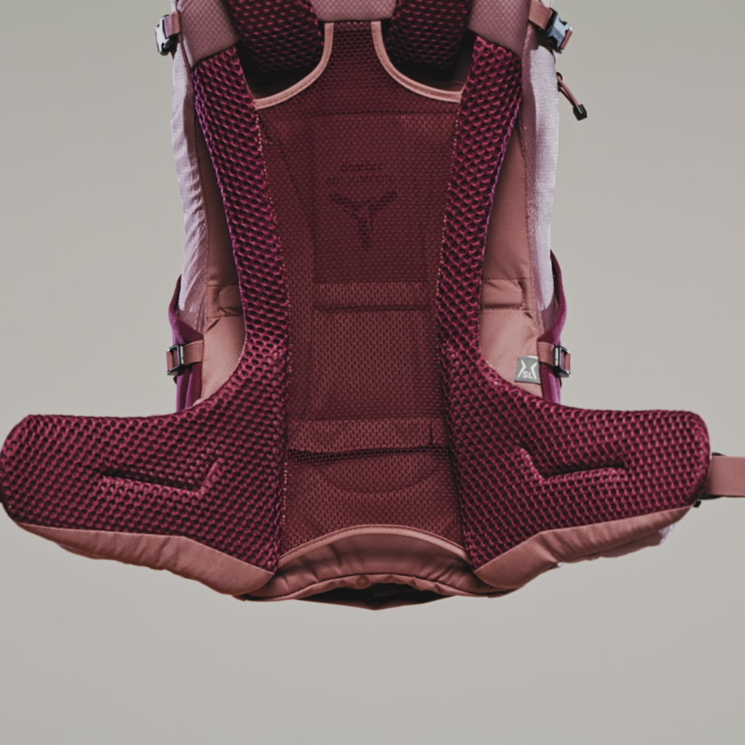 deuter Futura 32 Hiking Backpack | Baltic Nightblue Rucksacks & Backpacks deuter